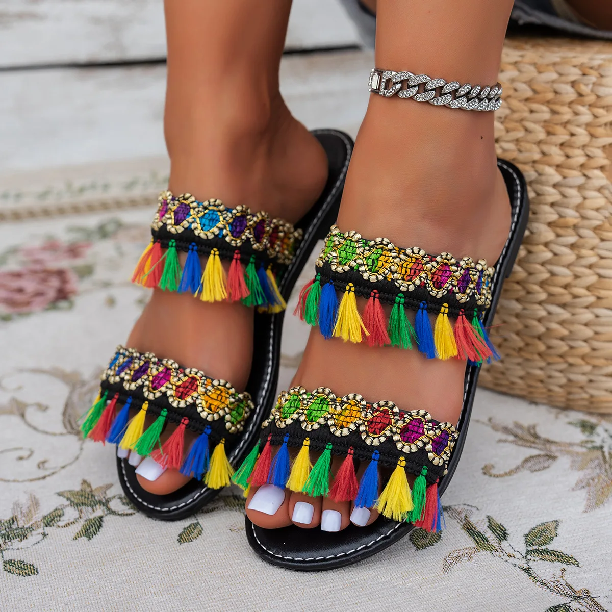 2025 New Women Slippers Casual Comfortable Beach Slippers Bohemia Style Flat Shoes Ladies Outdoor Fashion Sandals Slides Women