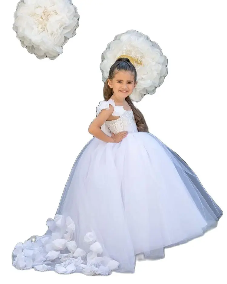 

Lace Applique Dresses Wedding For Girl Beaded Flower Girls Dress Sweep Train A Line First Communion Gowns