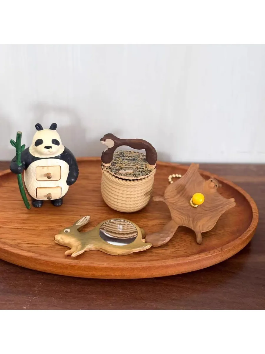 Figurines originales en capsule, collection miniature d'art du travail du bois : Panda, écureuil volant, lampe, loutre, lapin, figurines en panier
