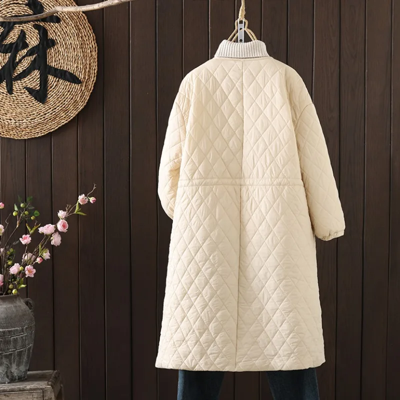 Leichter, gepolsterter Baumwoll-Jahet-Damen-Herbst-Winter-Sli-gesteppter warmer Mantel aus Baumwolle, mittellange Windjacke
