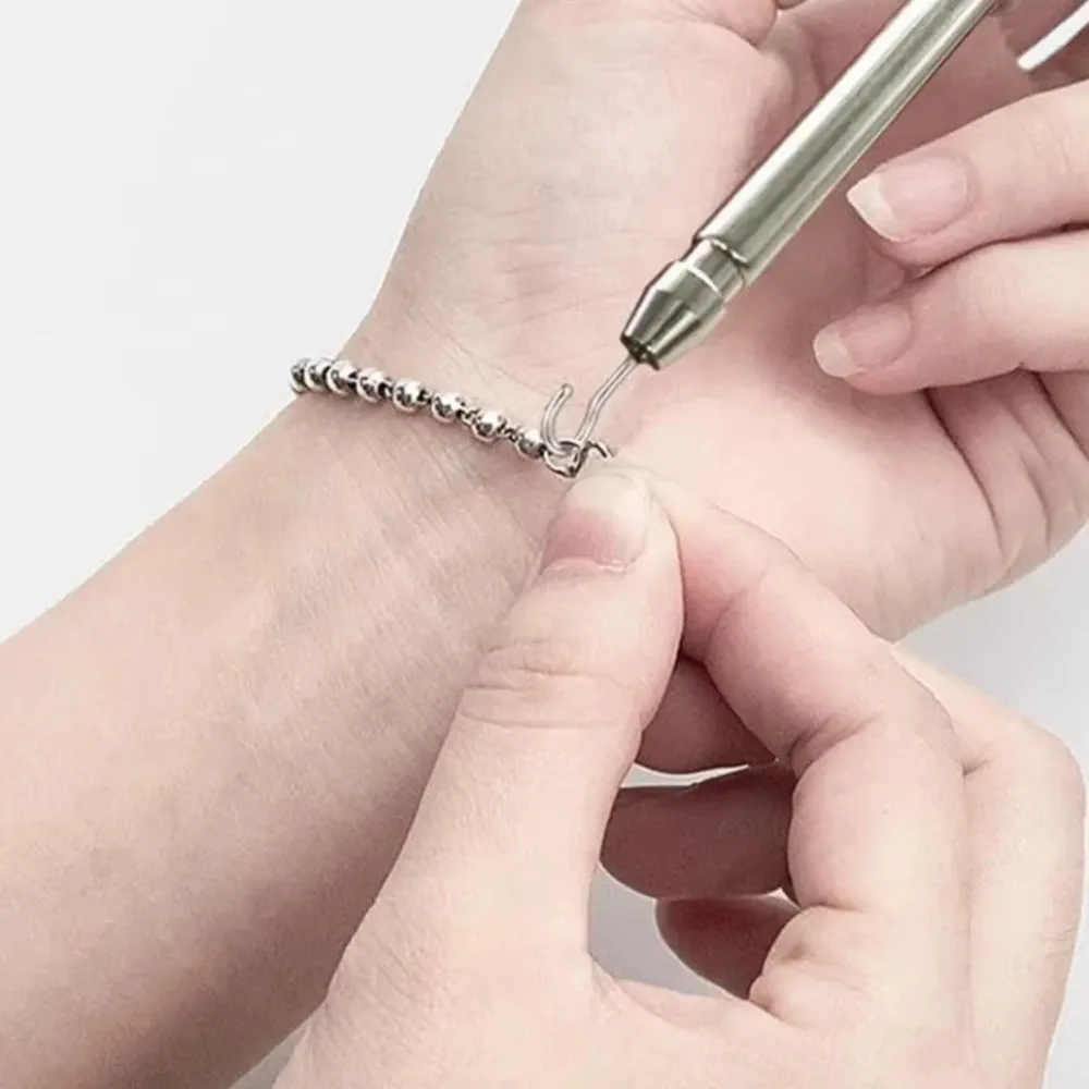 Stainless Help Wear Bracelet Tool Labor-saving Small Assist Necklace Clasp Helper Solid Color Retractable