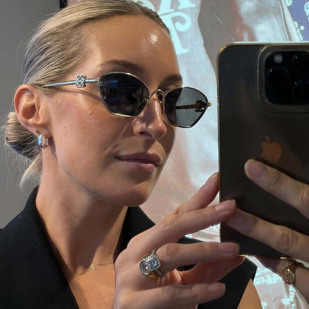 

2025 Stylish Premium Women's Sunglasses for Sun Protection - Gold Metal Frame with Gradient Lens