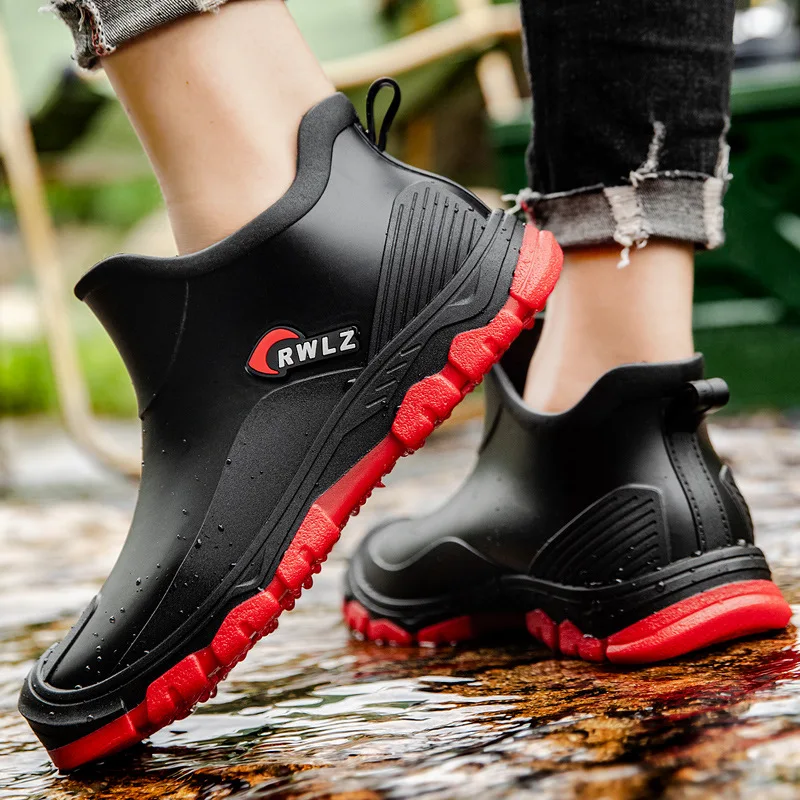 Men New Short-tube Rain Boots Outside Work Street Shoes Waterproof Boots Fashion Rain Boots Fashion Wear-resistant Plastic Shoes