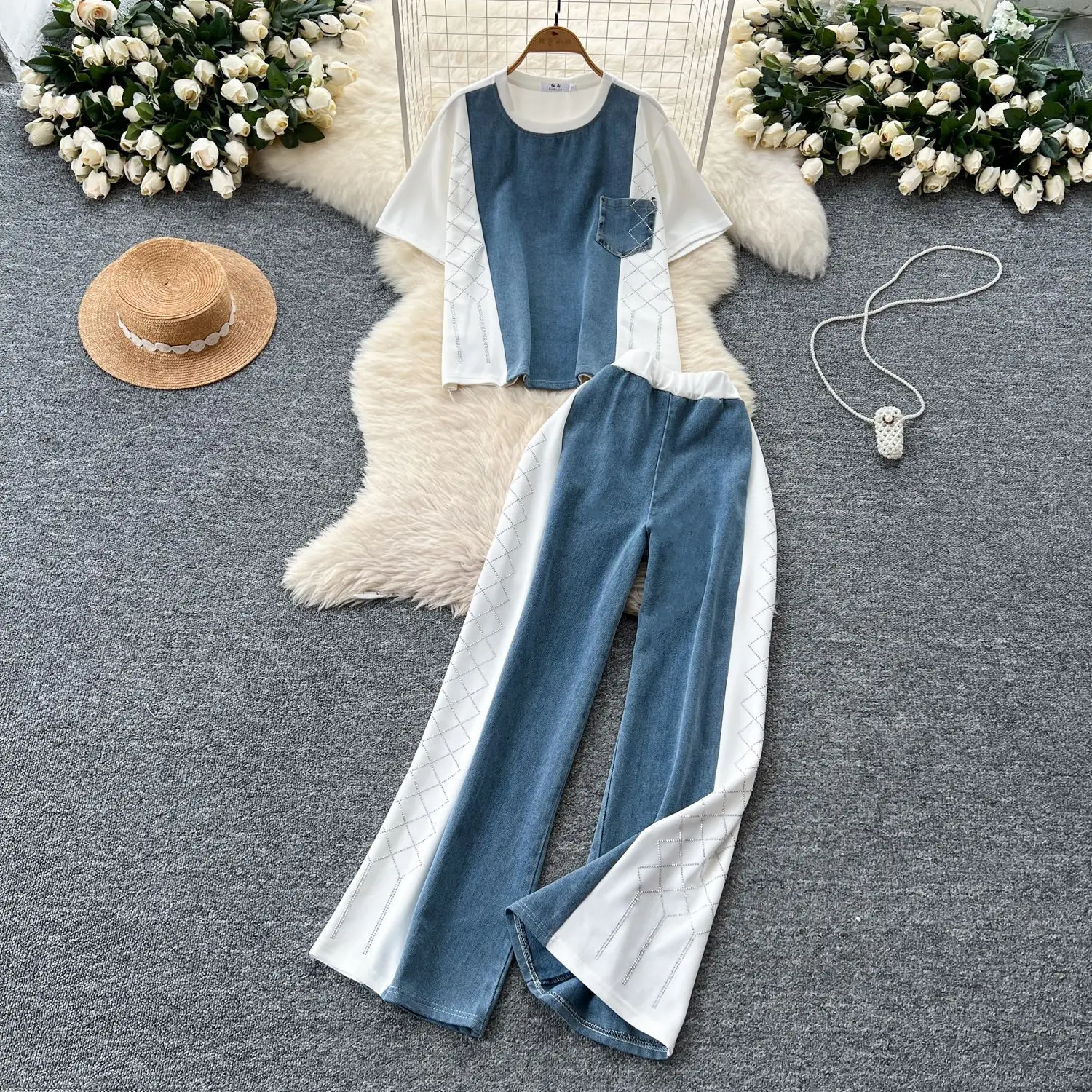 

Women's Summer Hong Kong Retro Heavy Industry Hot Diamond Denim Spliced Short-Sleeve Top & High Waist Wide-Leg Pants Suit