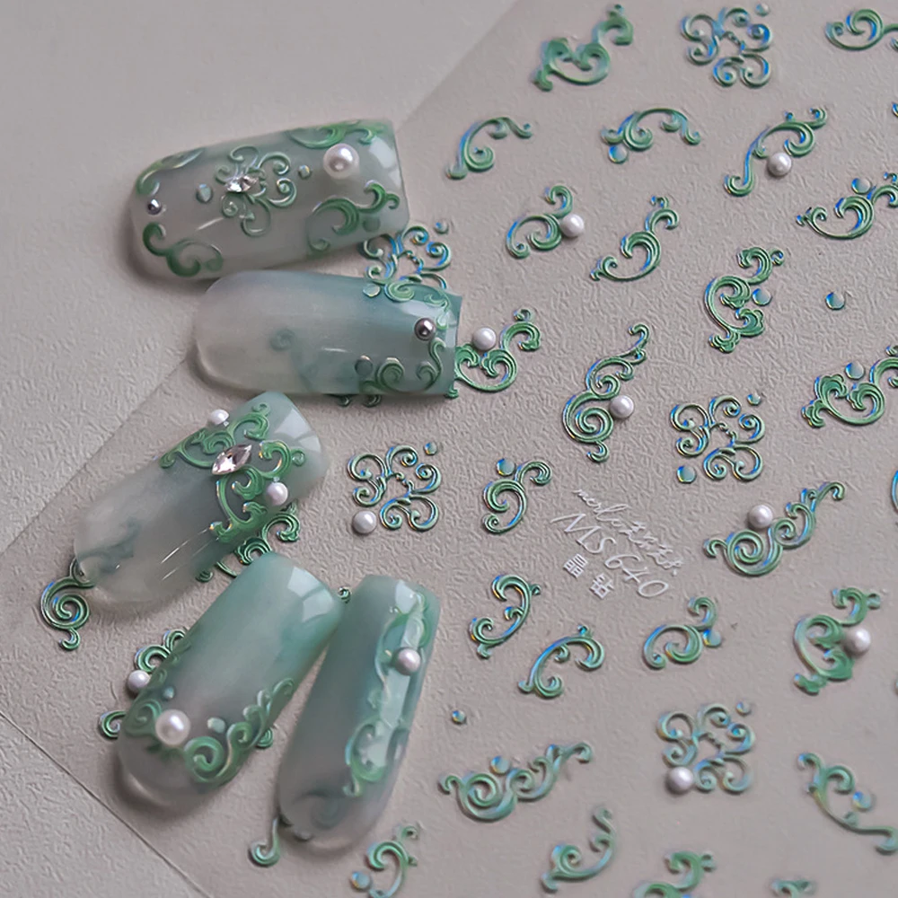 Adesivo per nail art totem verde di lusso 5D Modelli opulenti tempestati di perle Decalcomania per manicure con decorazione autoadesiva orientale vintage