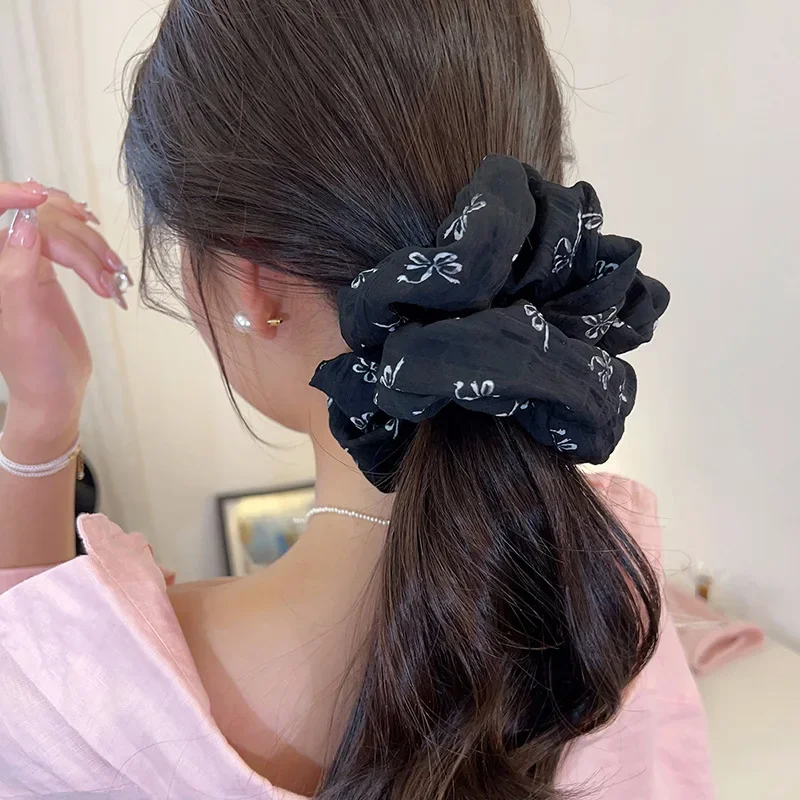 韓国風スイートでキュートなイチゴレースのリボン、大きな腸のヘアタイ、レースのタイ、ボールヘッドとローポニーテールヘッドロープ2個