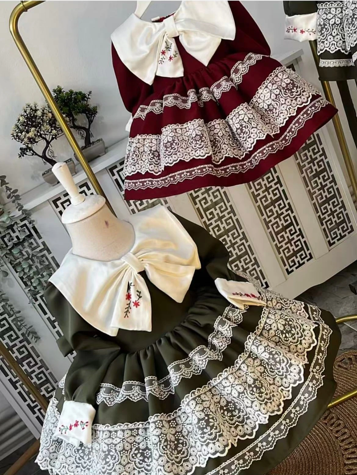 

0-12Y Baby Girl Summer Flower Embroidery Vintage Princess Green Burgandy Dress for Birthday Holiday Eid Christmas B463