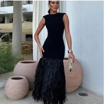 

Summer New Solid Color Hem Tassel Knit Suspender Dress with Suspender and Backless Fashion Dress