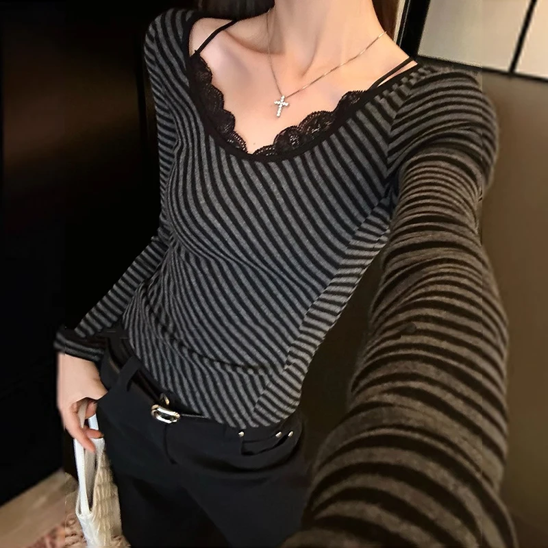 

Lace Patchwork Design Fake Two-piece T-shirt Stripeed Slim Fit Bottoming Tops