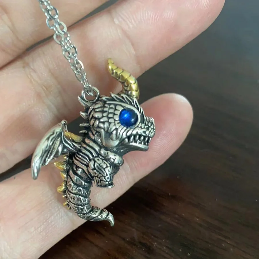 Vintage Two Tone Blue Eye Flying Dragon Pendant Necklace for Men Animal Necklace Fashion Jewelry Accessories Gifts