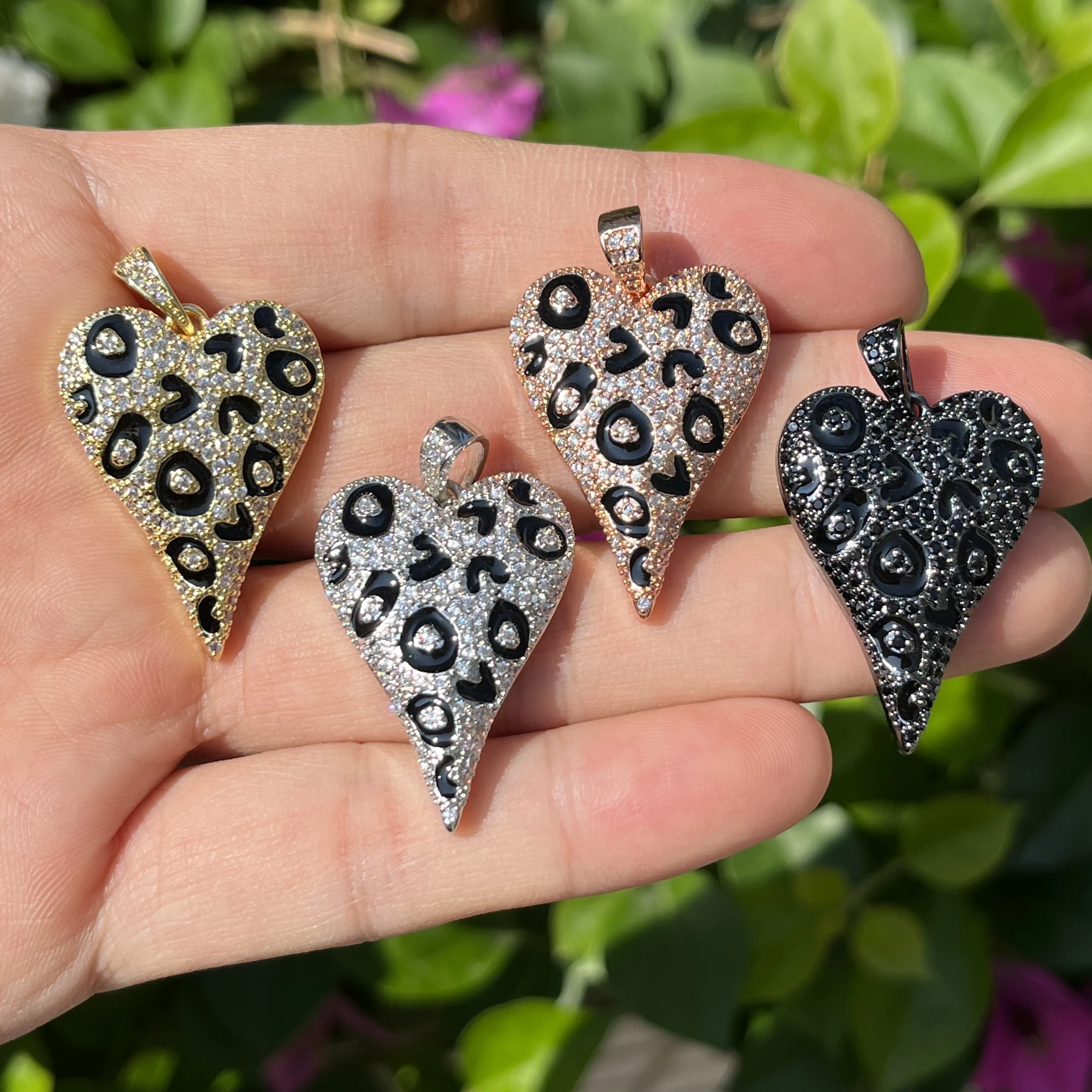 

5Pcs Cubic Zirconia Pave Heart Charm Leopard Print Pendant For Woman Fashion Handcrafting Jewelry Bracelets Necklace Accessories