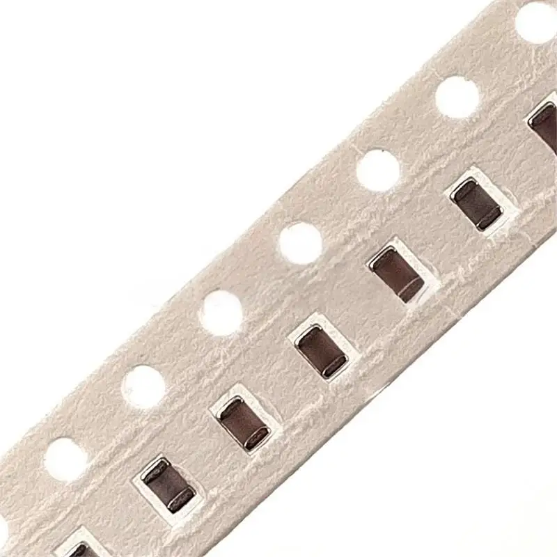 100 قطعة 1206 SMD مكثف 50V 0.5PF-820PF 0.75/1/1.2/1.5/1.8/2/2.2PF 10PF 12/15/18/20/22/24/27/30PF/75/82PF