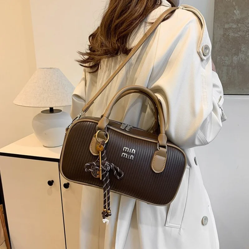 

Chic Women's Crossbody-Bag Made Of Comet-Patterned Leather With Flexible Krakow Elegant Spacious Soft Daily Look​