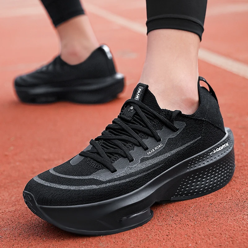 Nouvelles chaussures de sport unisexes quatre saisons antidérapantes confortables mode semelle épaisse vêtements respirants résistant baskets de loisirs de course