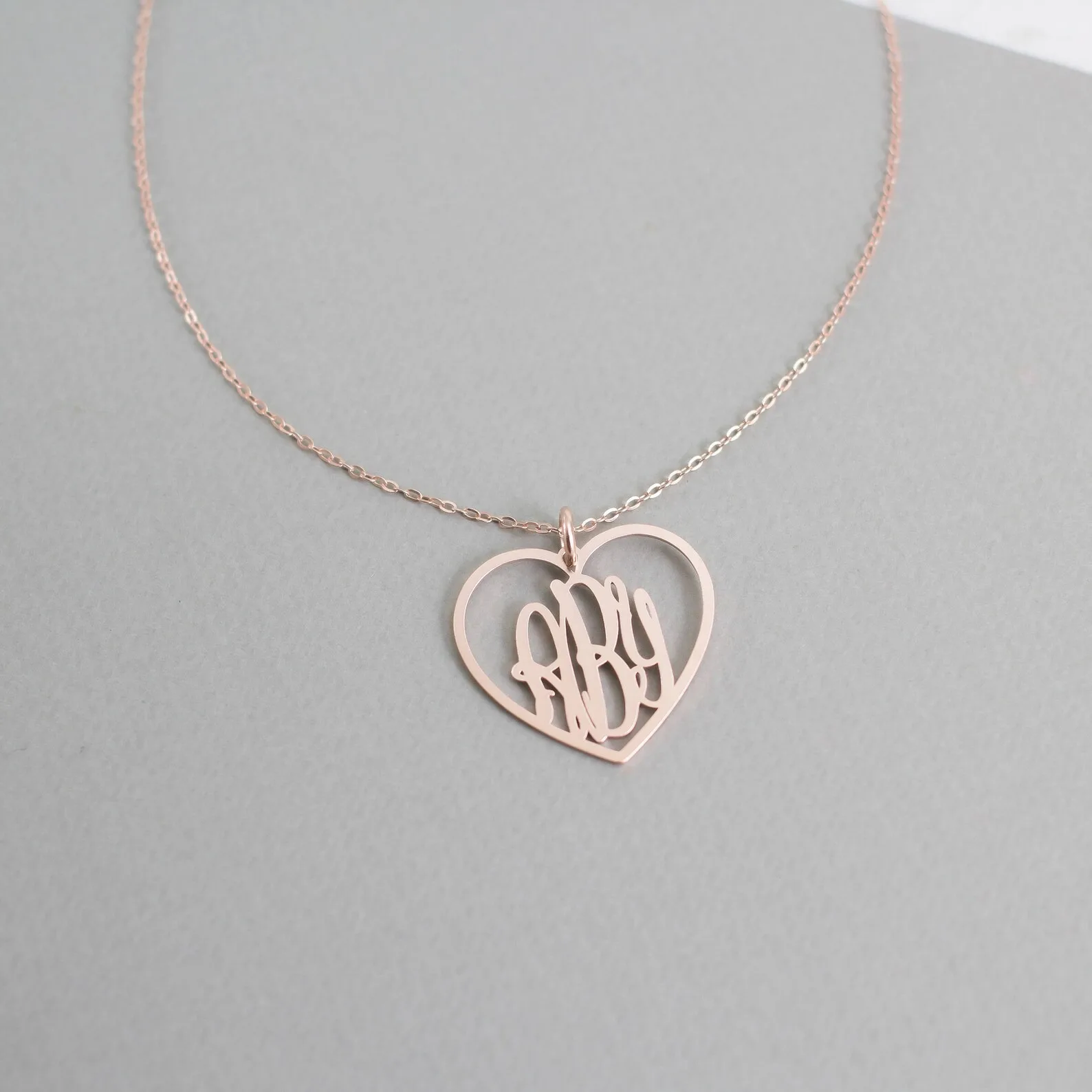 

Christmas Gifts for Women Personalized Monogram Necklace Initials Heart Pendant Custom Name Jewelry Gift for Her Mom Gold Plated