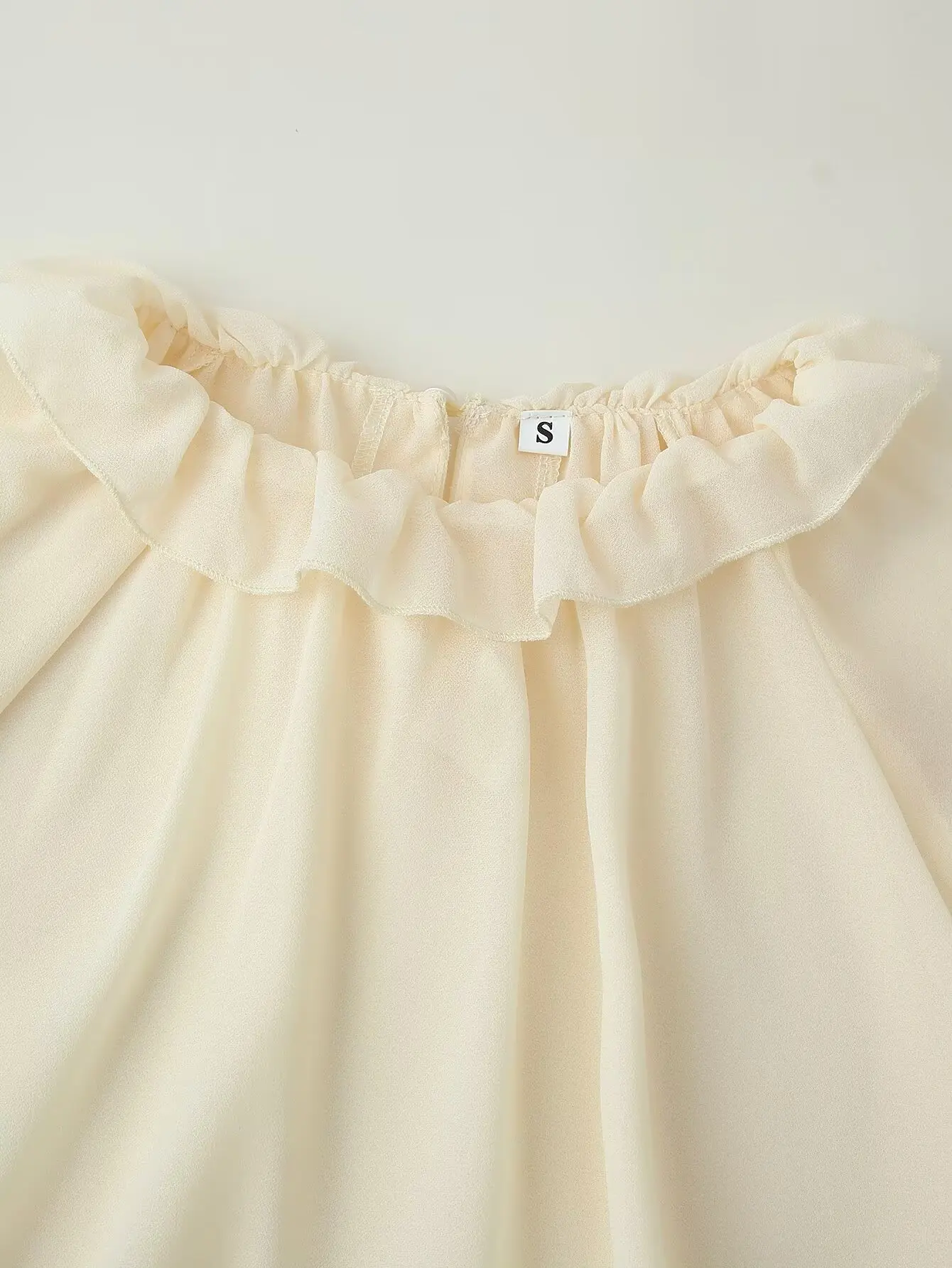 ยุโรปและอเมริกาต้นฤดูใบไม้ร่วงใหม่ผู้หญิงฝรั่งเศสอ่อนโยน ruffled เสื้อชีฟองกระโปรงชุดสองชิ้น