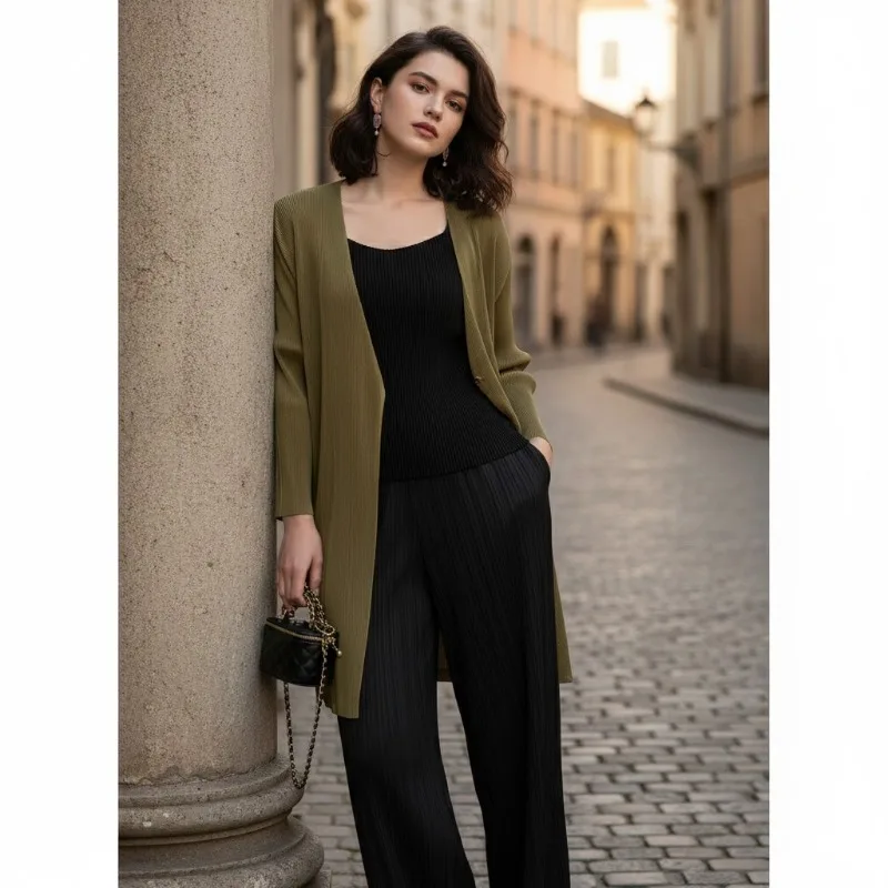 

Плиссированное пальто Miyake однотонное, свободного кроя, больших размеров, весна 2026, новинка. Элитное плиссированное пальто Miyake, повседневное, универсальное, на одной пуговице.