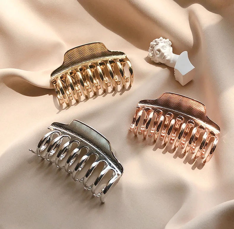 

Large Metal Hair Claw Clip for Women Non-Slip Thick Hair Accessory, 1 Count