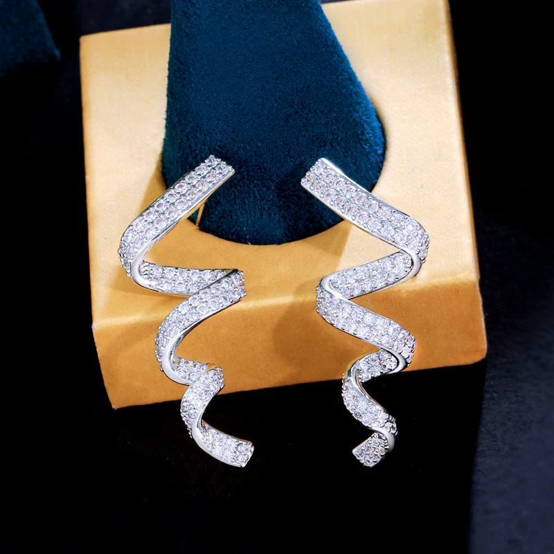 

ThreeGraces Sparkling Cubic Zirconia Ribbon Shape Long Dangle Drop Earrings for Women New Fashion Daily Party Jewelry E1430