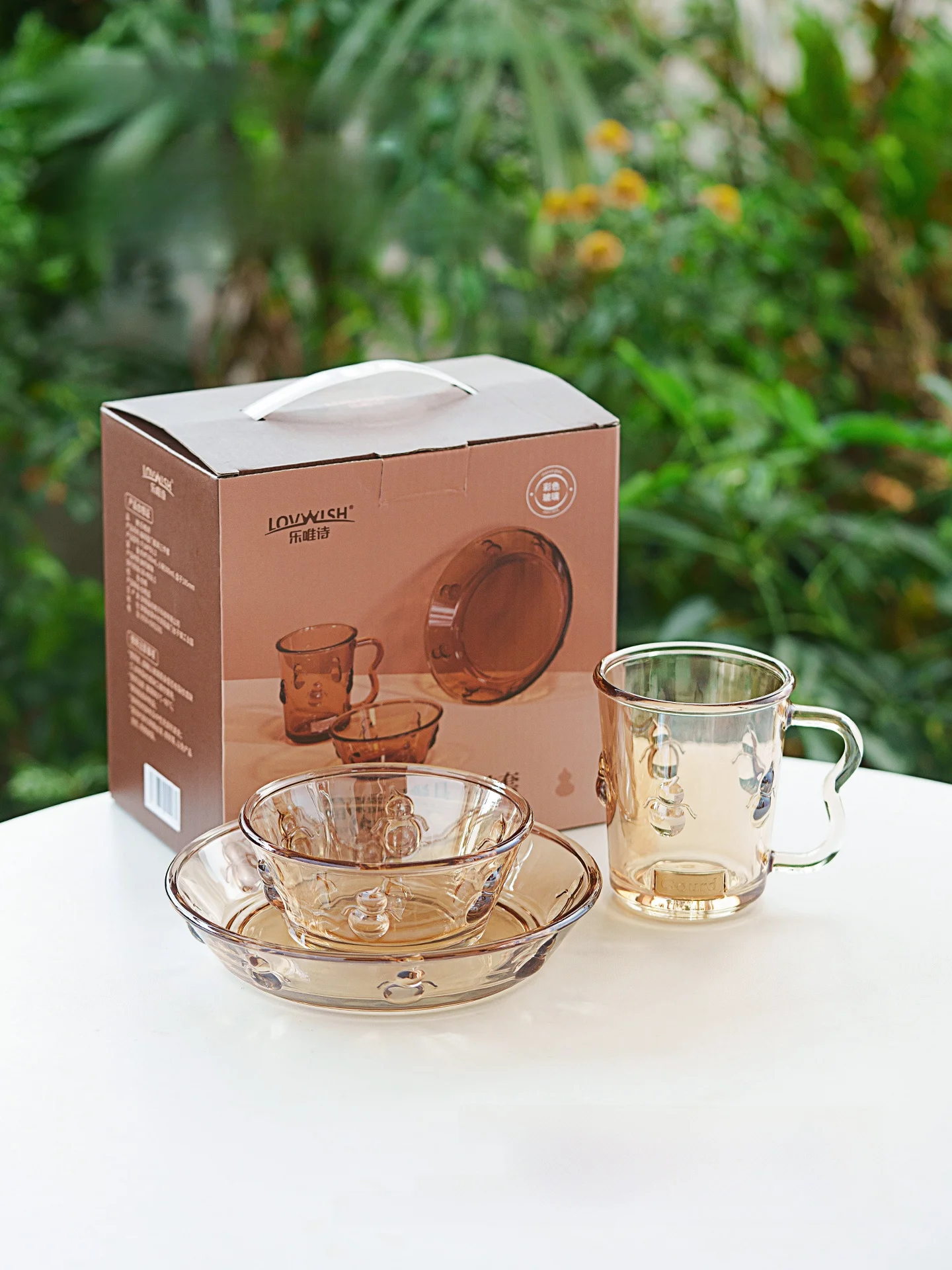high-value-aesthetic-glass-dining-set-three-pieces-ideal-housewarming-gift-artistic-round-bowls-for-fruits-and-salads