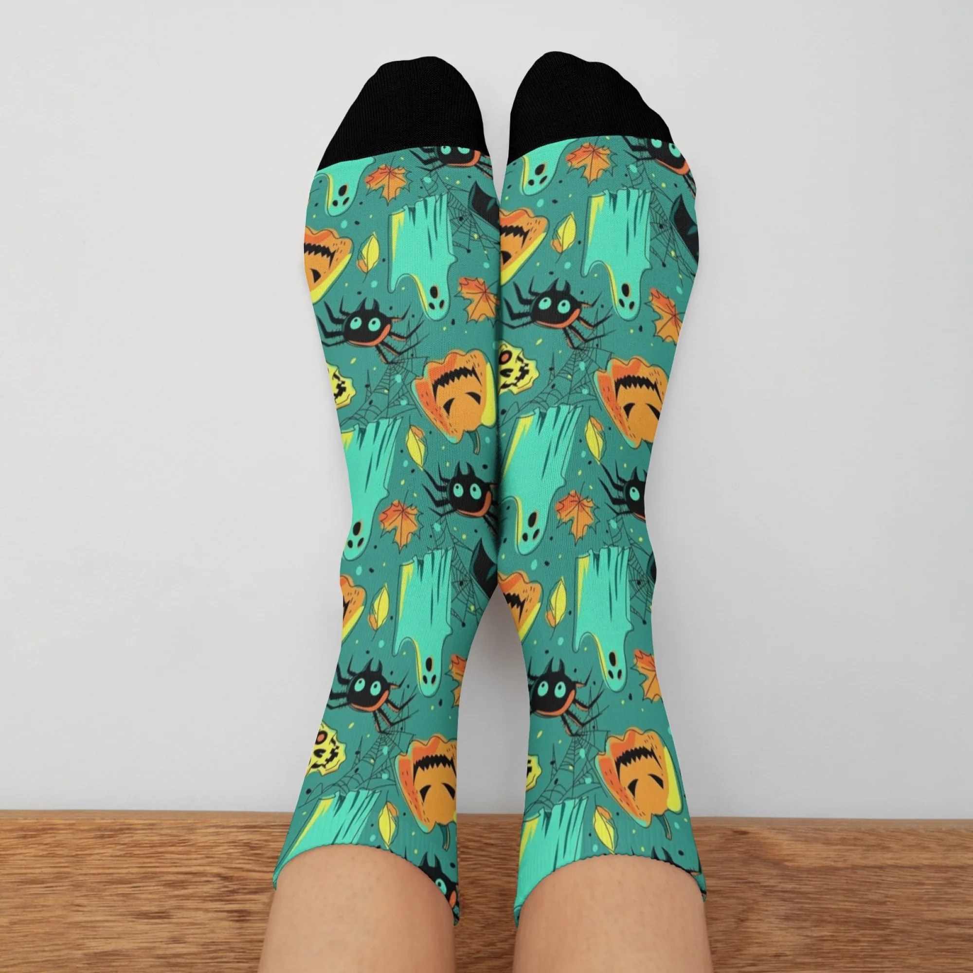 Fashion Novelty Men's Crew Socks Halloween Theme Print Perfect Gift for Boyfriend Husband Unique Festival Night Party Socks
