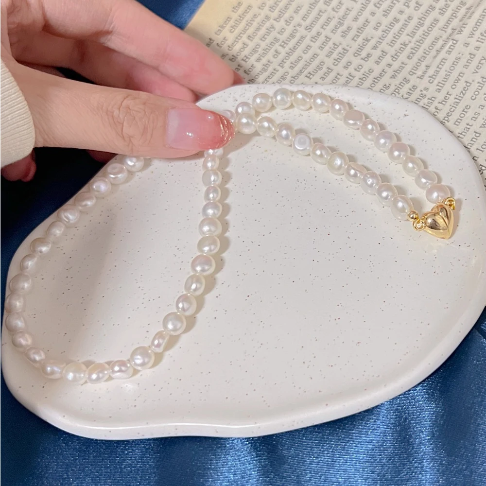 6-7mm Strong Light Natural Baroque Freshwater Pearl Necklace 40cm Irregular Real Pearl Bead Choker with Love Shape Magnet Clasp