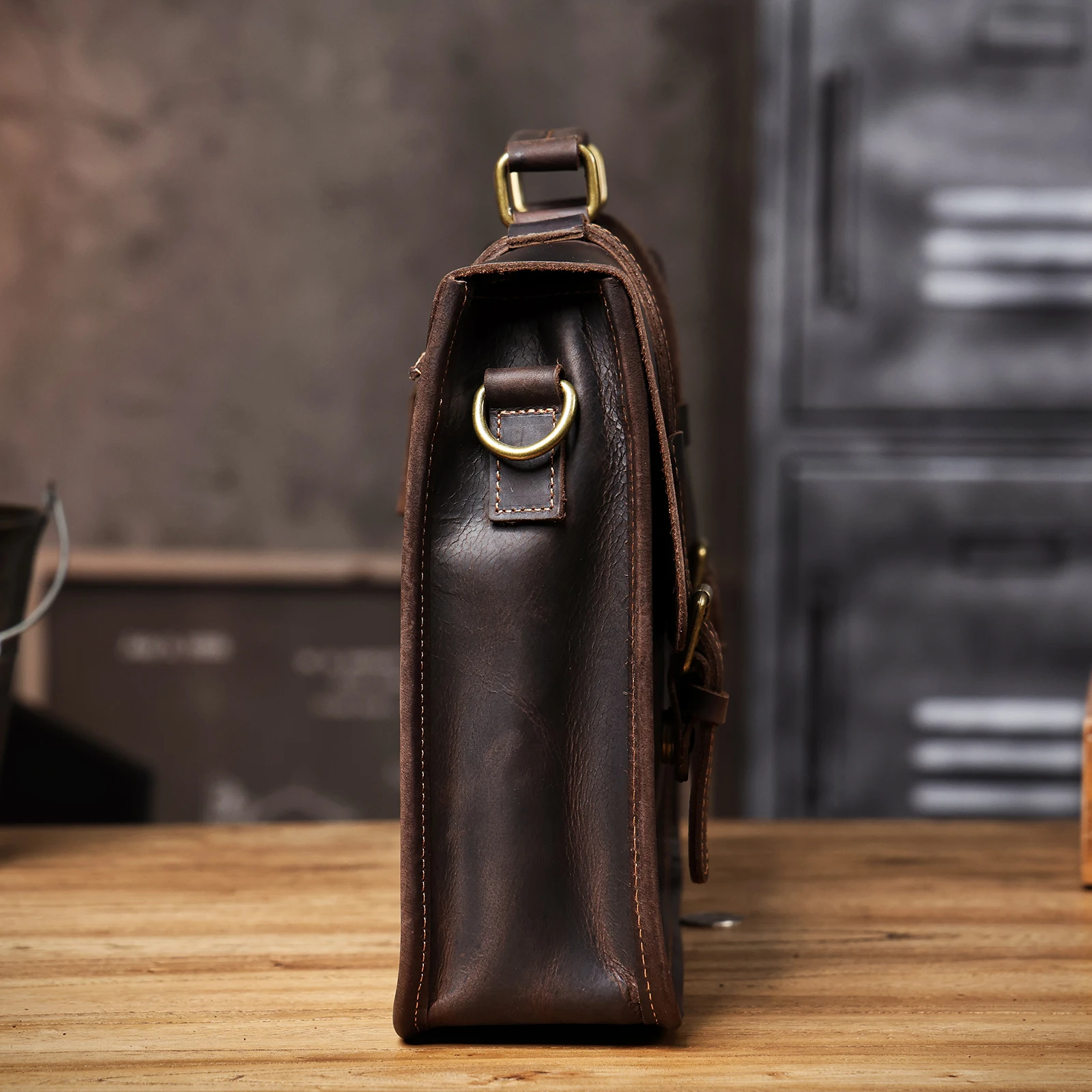 Vintage handgefertigte Aktentasche aus Crazy-Horse-Leder für Herren, echte Leder-Umhängetasche, Dual-Use-Laptop-Rucksack – Detail 10