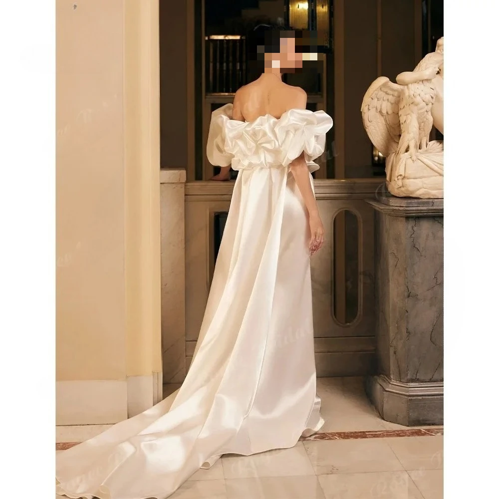 Abito in raso senza spalline personalizzato elegante di alta qualità con maniche a sbuffo Regal elegante luogo di lusso sofisticazione del matrimonio personalizzato