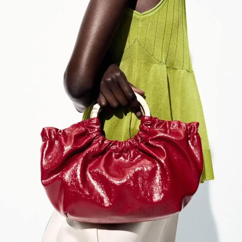 

2025 RUCHED HANDBAG, Fashionable Metal Handle Clutchs, Women's Handbags Luxury Design Crossbody Bag, Small Totes for Ladies