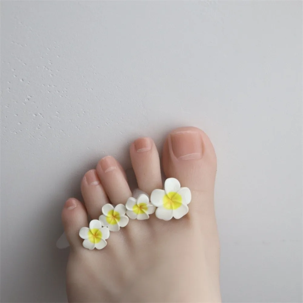 Practical Soft Silicone Nail Art Separators Flower Design Flexible Toe Separators Reusable Non-Slip Finger Dividers Home Use