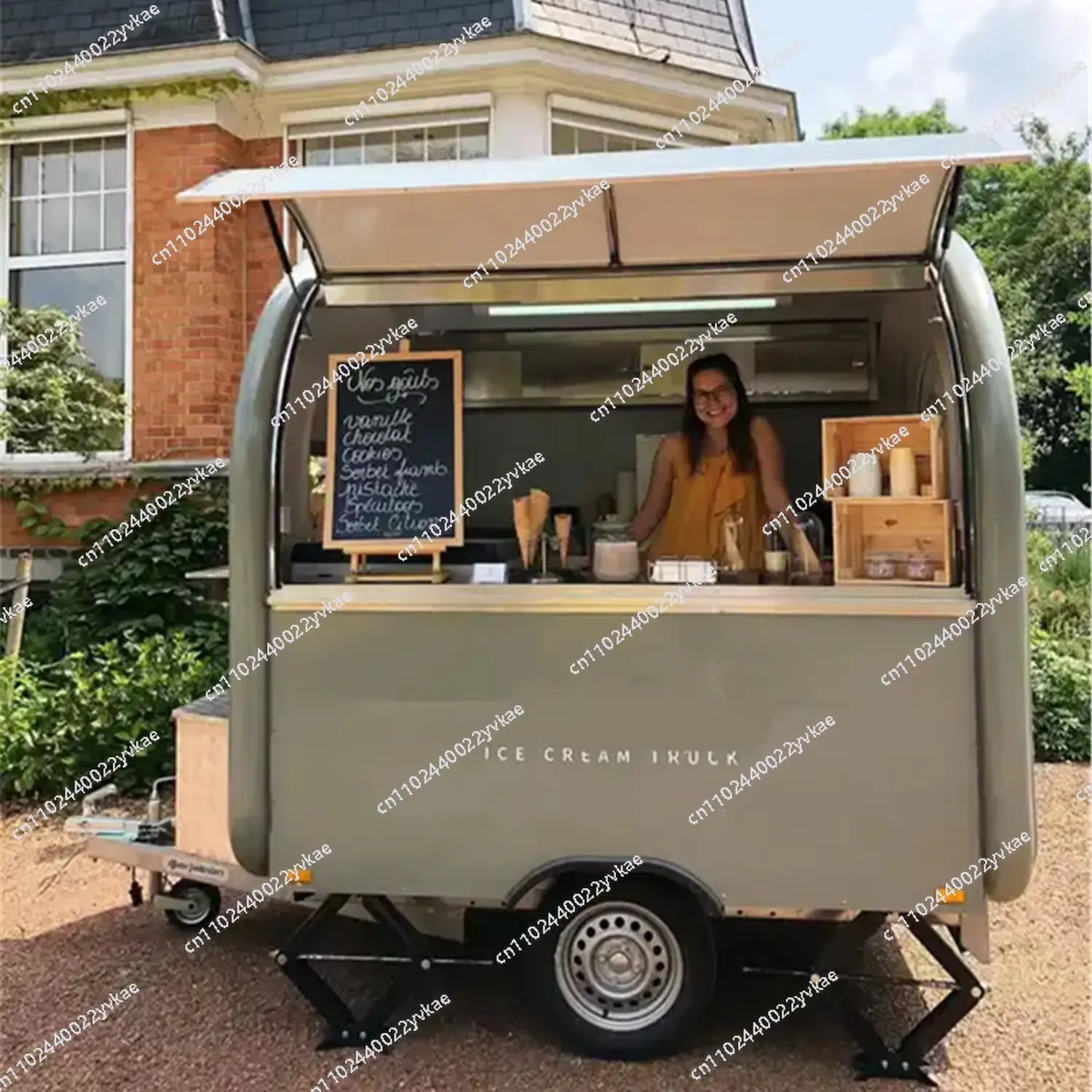 

2025 NEW Street Food Truck Mobile Kitchen Fully Equipped Outdoor Food Cart Ice Cream Truck Coffee Kiosk Concession Food Trailer