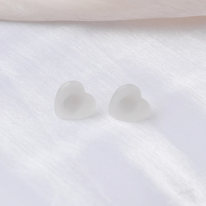 Translucent Heart Stud Earrings for Women White Acrylic Small Earrings Korean Fashion Girls Ear Jewelry Oorbellen Christmas Gift