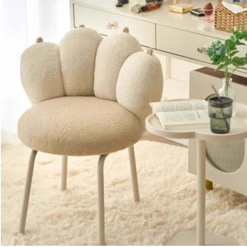 Silla de maquillaje de lana de cordero para sala de estar, sillón individual, relajante, estilo crema, tocador, taburete suave, silla giratoria para ordenador