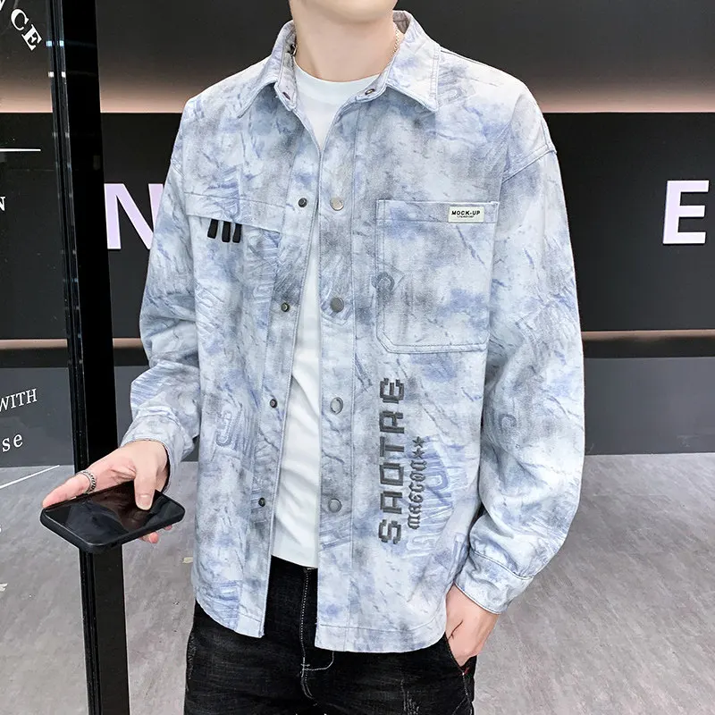 

Autumn New Men's Denim irt Jaet Casual Versatile Loose Teenage Haome Stand Fit Water Waed Long Sve Outerwear