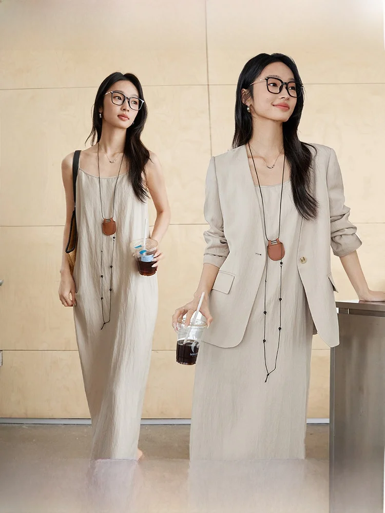 

La Spring 2026 Women's Suit Set Long Sve Button up Jaet And Skirt Two Piece Ensemble Faionable Workwear