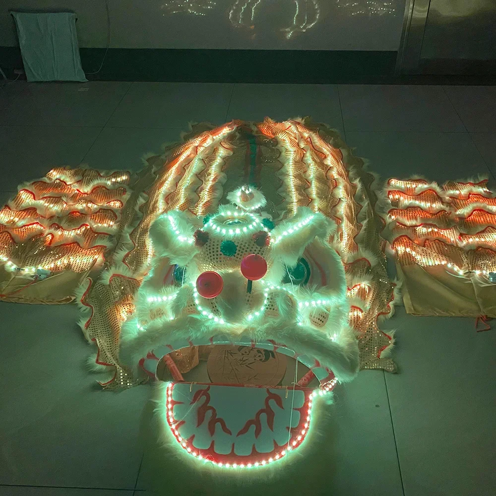 Bar LED lighting lion costume Traditional Chinese lion dance costume playground performance lighting atmosphere double lion