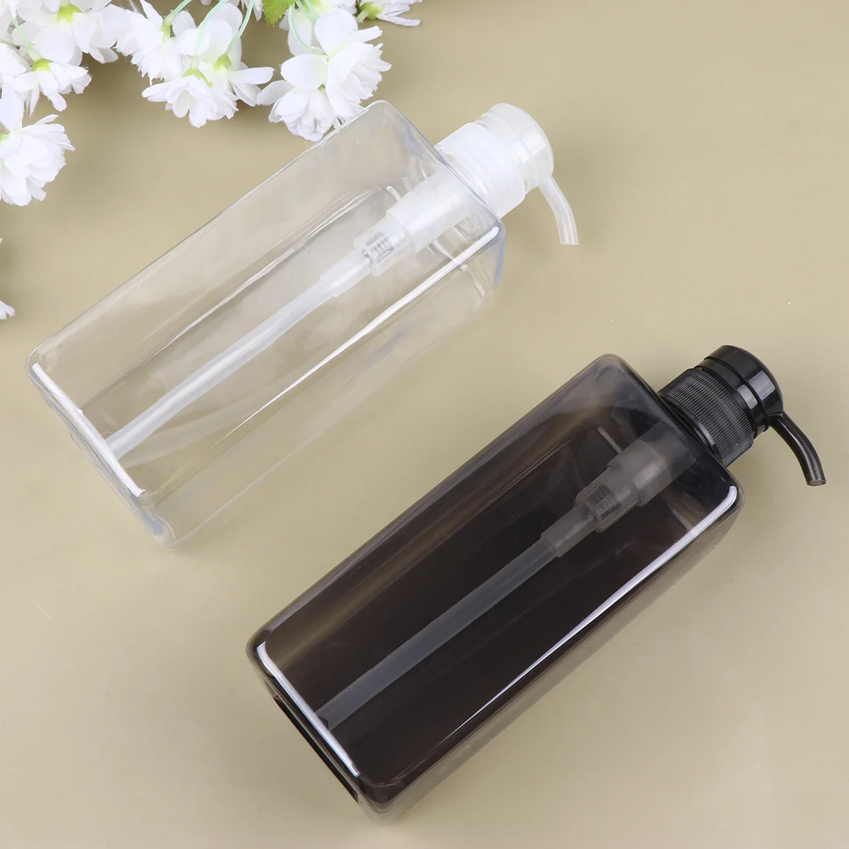 

2 pcs 600Ml Empty Shampoo Bottles Refillable Travel Toiletry Containers Portable Lotion Dispenser For Home Bathroom Hotel
