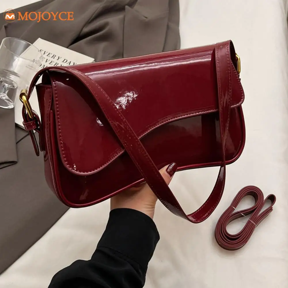 Vintage PU Leather Crossbody Bag for Women 2025 Designer Small Flap Shoulder Underarm Bag Zip Closure Armpit Purse Solid Handbag