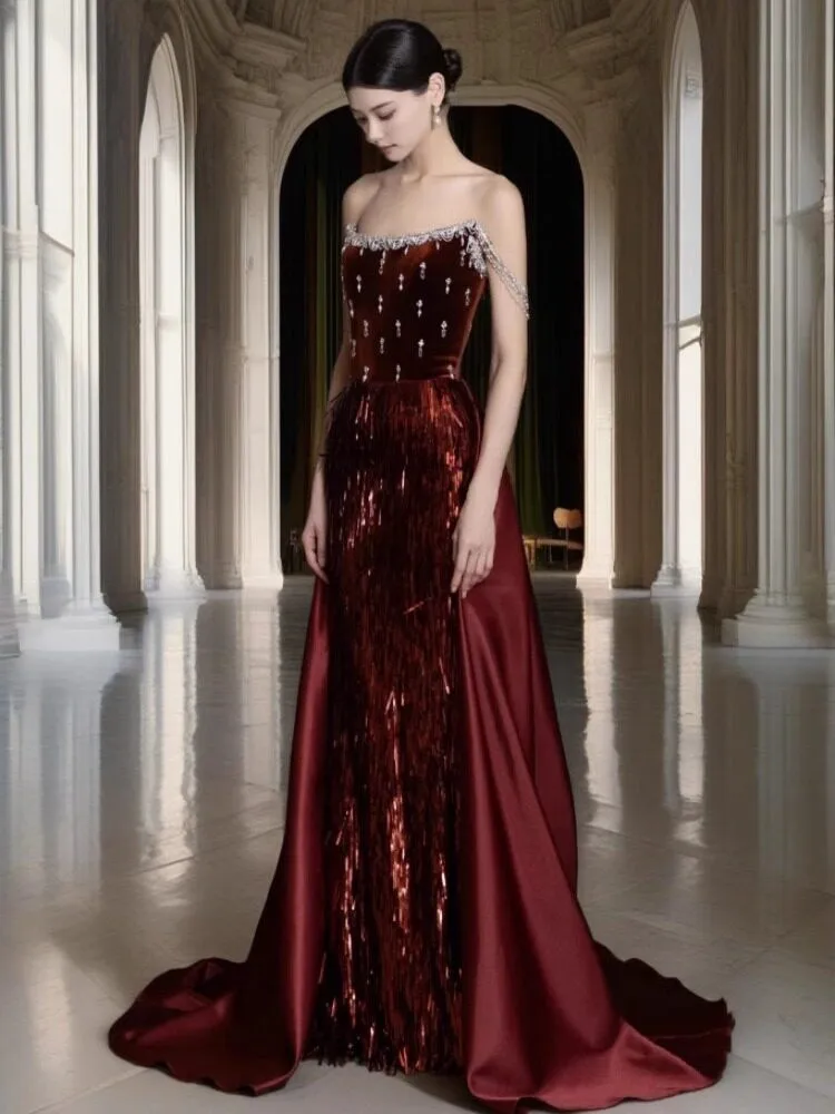 A new Burgundy dress for banquet with sophisticated atmosphere featuring strapless toasting the host