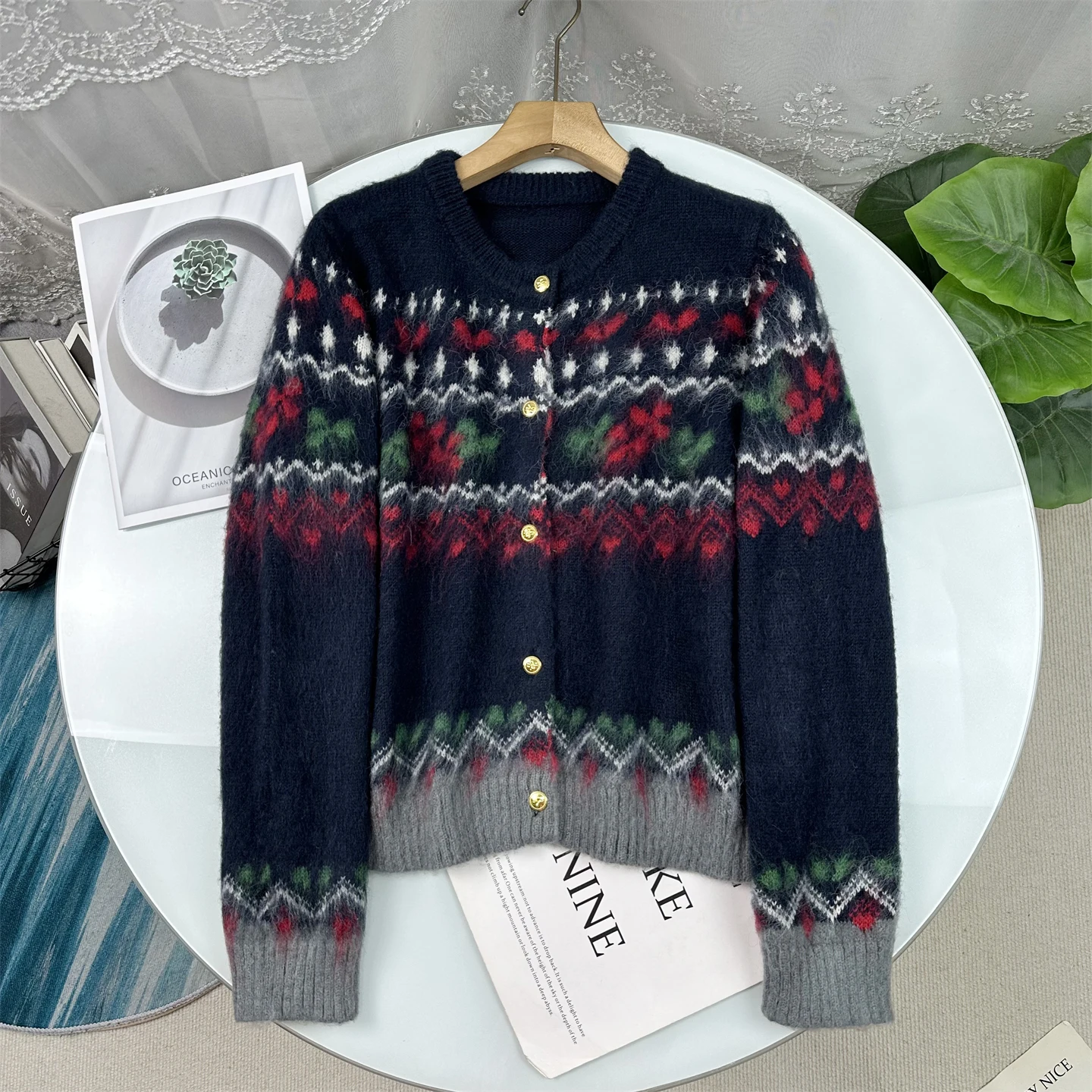 

Вязаный кардиган в стиле ретро с круглым вырезом, теплый, создающий уютную атмосферу, женский, с длинными рукавами, с цветочным узором, на пуговицах, верхняя одежда