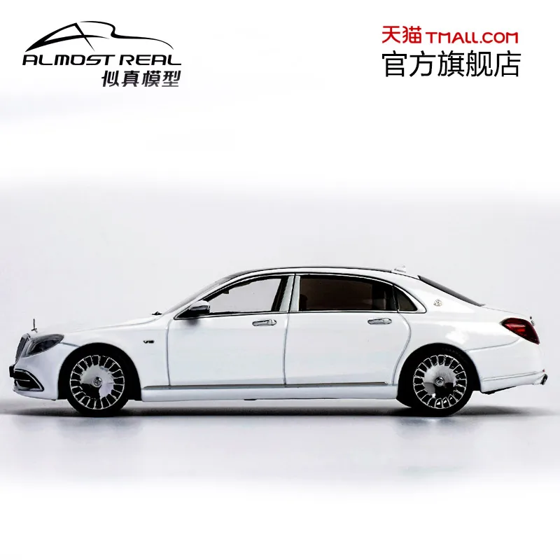 1:43 Mercedes-Benz Maybach S650 alloy press shaft miniature simulation model, adult decoration, children's holiday birthday gift