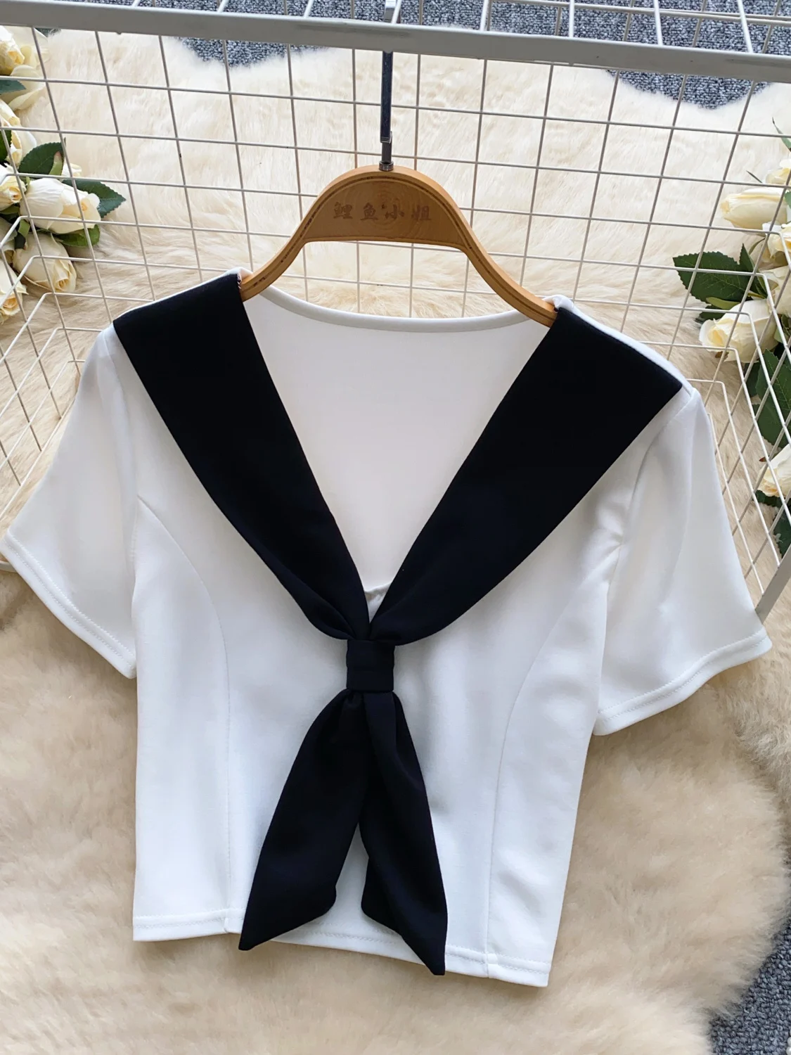 

Summer Faion College Sle Women's Ensemble ort Sve T-irt with Bow Tie High Waist Slim A-Line Skirt Set