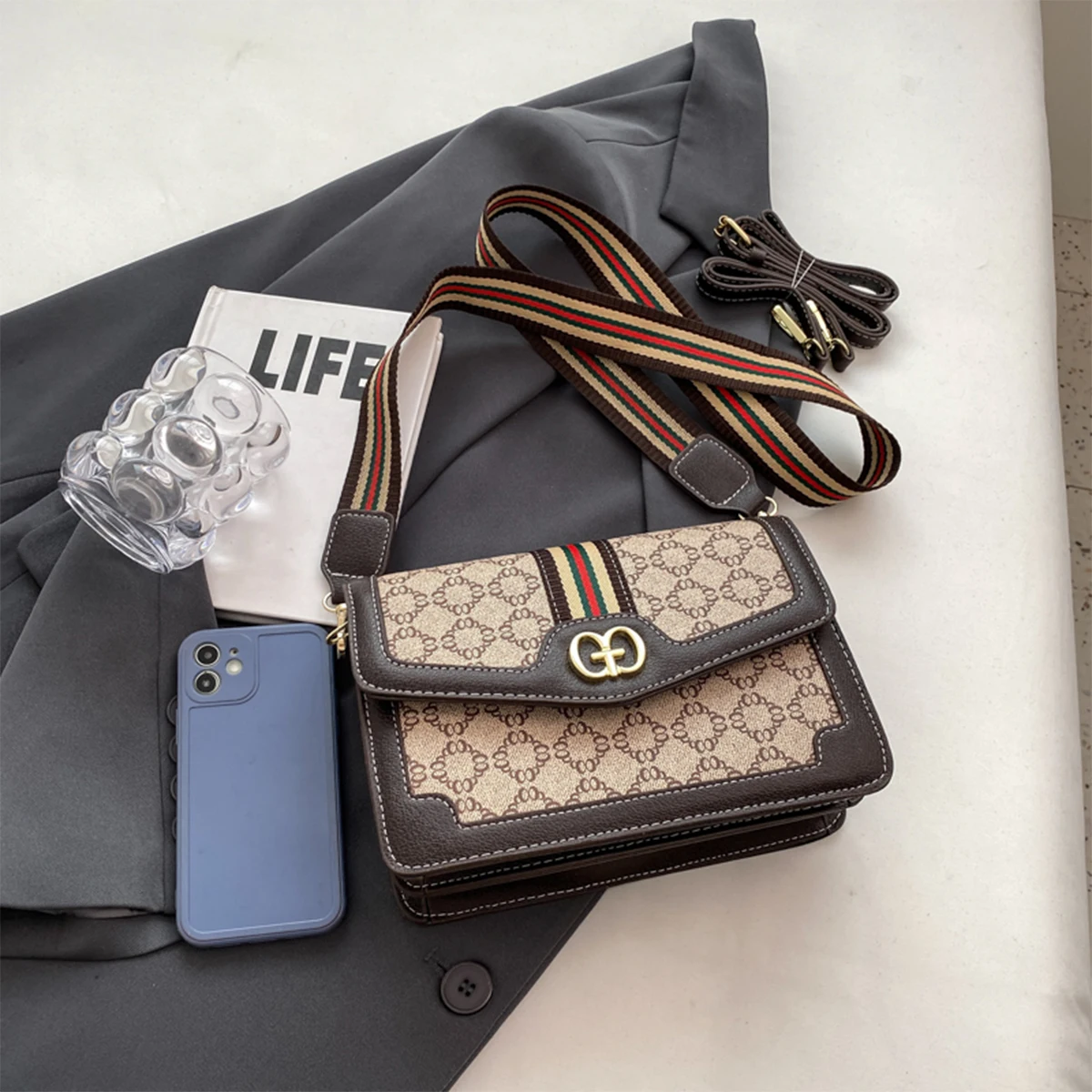 Modeklassieker dames schoudert - Women Bags Logo recensie en prijs