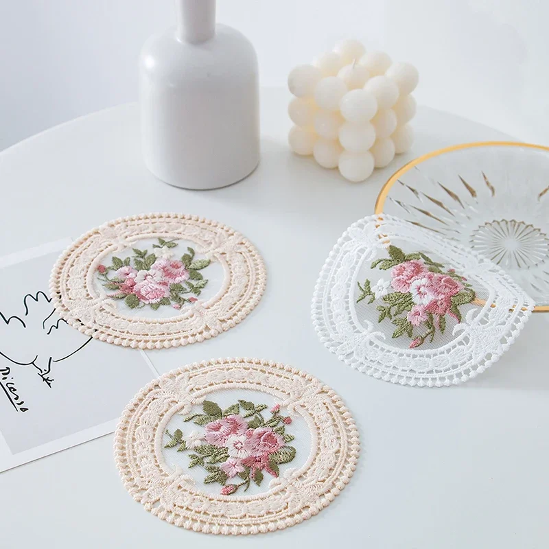 12cm Vintage Lace Coaster Placemat Embroidery Craft Bowls Coffee Cups Coaster European Style Fabric Anti-Scald Table Plate Mat