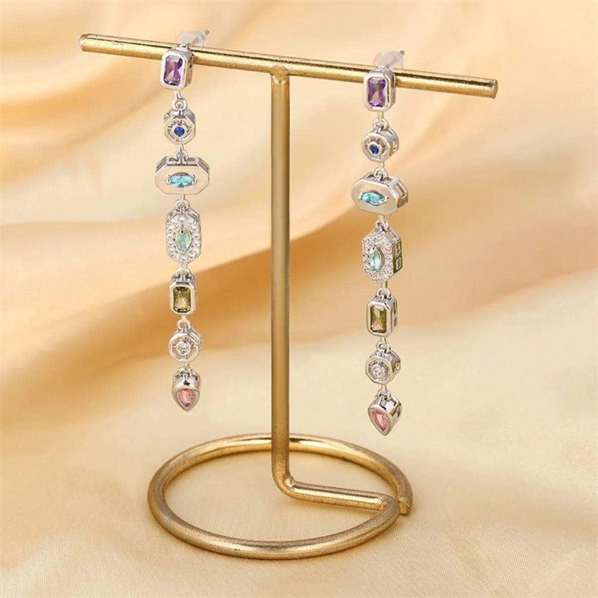Buntes Zirkon-Schmuckset mit geometrischen Verbindungsstücken, Quastenanhänger, Halskette, Ohrringen und Armband für Damen und Herren, luxuriöses Edelstahl-Schmuckset – Detail 29