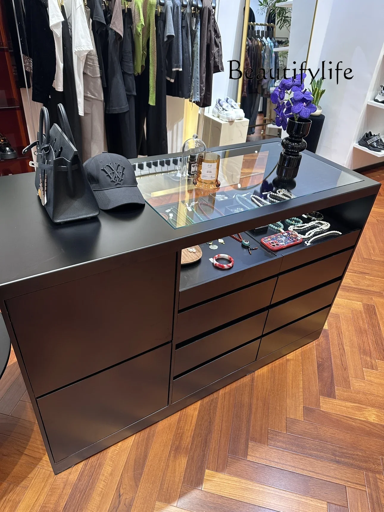 Nb Clothing Store N…
