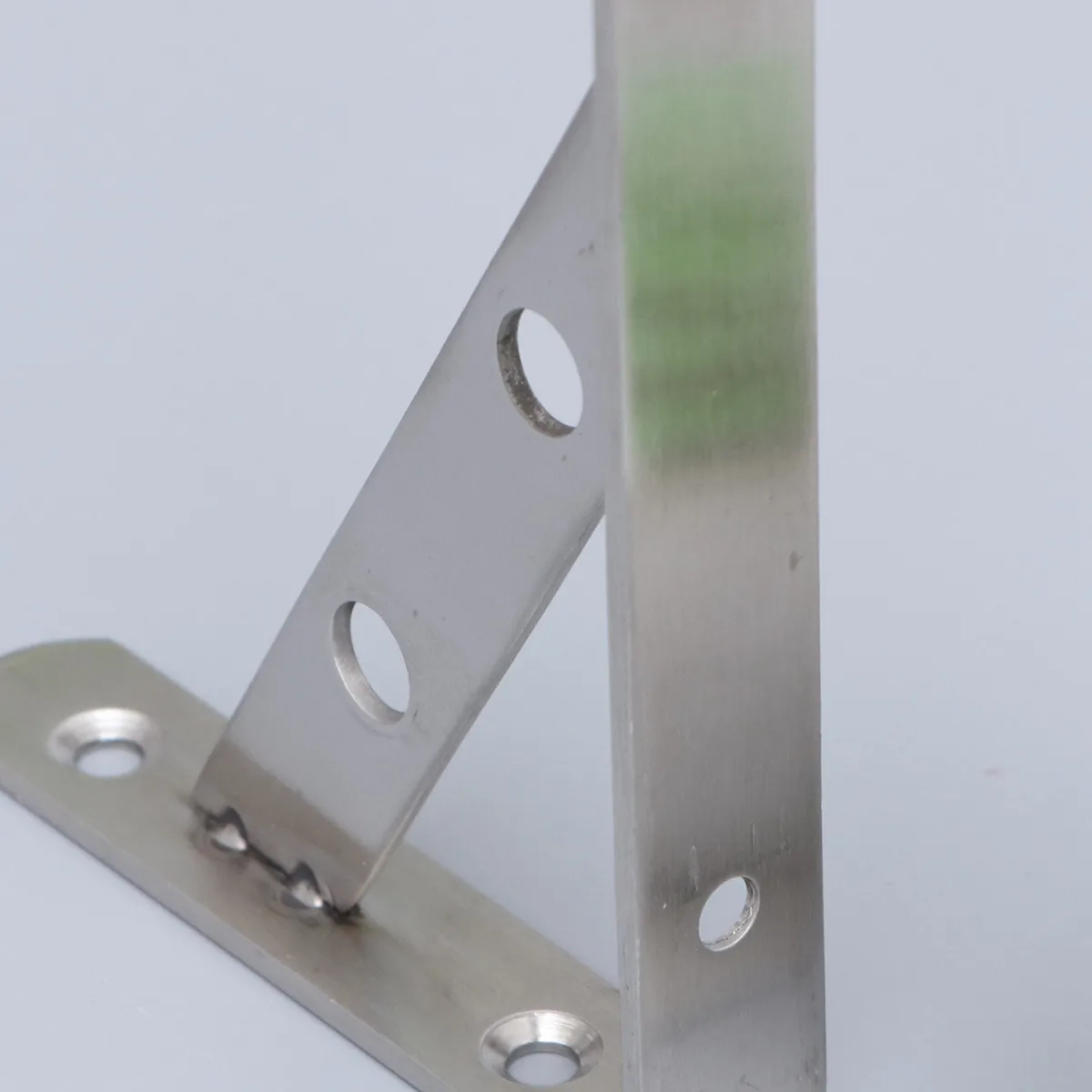 2Pcs Elegant Stainless Steel Triangular Shelf Support Bracket Flush Mount Corner Brace for Living Room Kitchen Bookshelf Storage