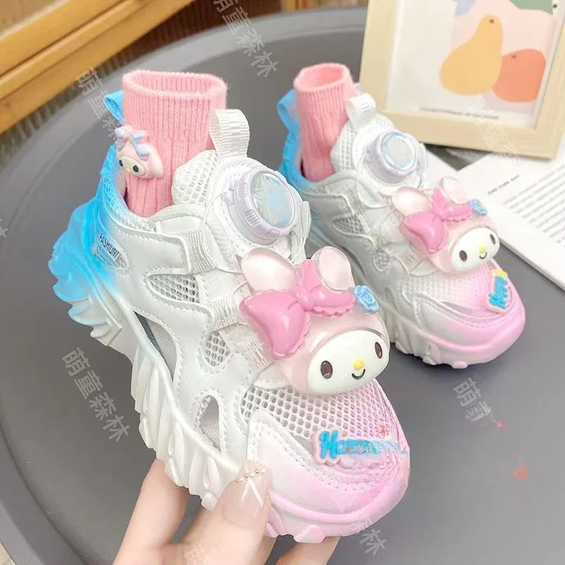 Scarpe sportive per bambini Sanrio nuove estive Scarpe da papà per cani alla cannella luminose dei cartoni animati per bambini grandi e scarpe da