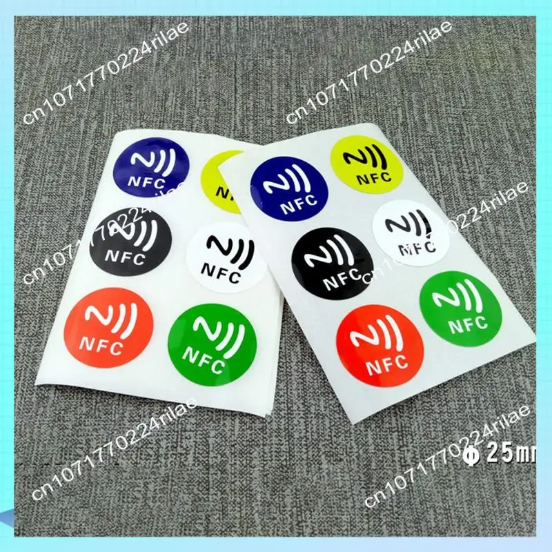 A17Z 24 قطعة NFC Ntag213 علامة ملصق التسمية العالمية RFID رمز دورية 13.56 ميجا هرتز متعدد الألوان لختصار ETC NFC ملصقات