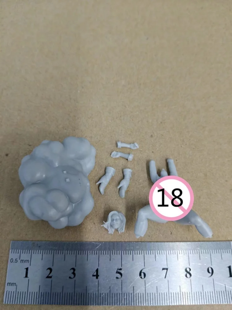 1/24 Schaal Hars beeldje Het meisje liggend DIY twee versies monteren Model Kit Ongemonteerd en Ongeverfd Sculptuur speelgoed